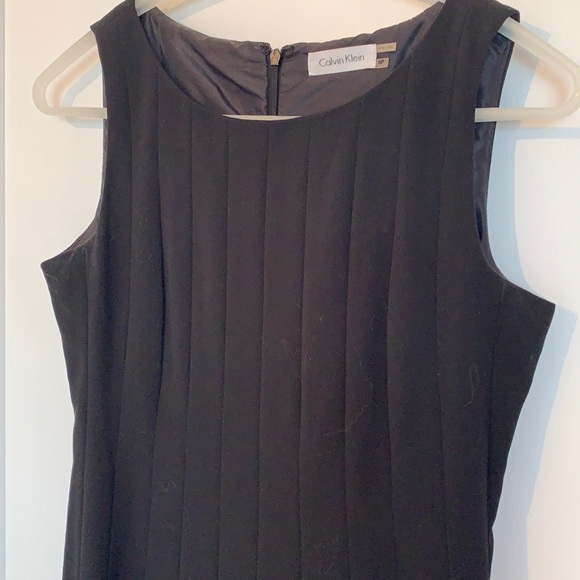 Calvin Klein Sleeveless Sexy Swing Dress. - Picture 2 of 10